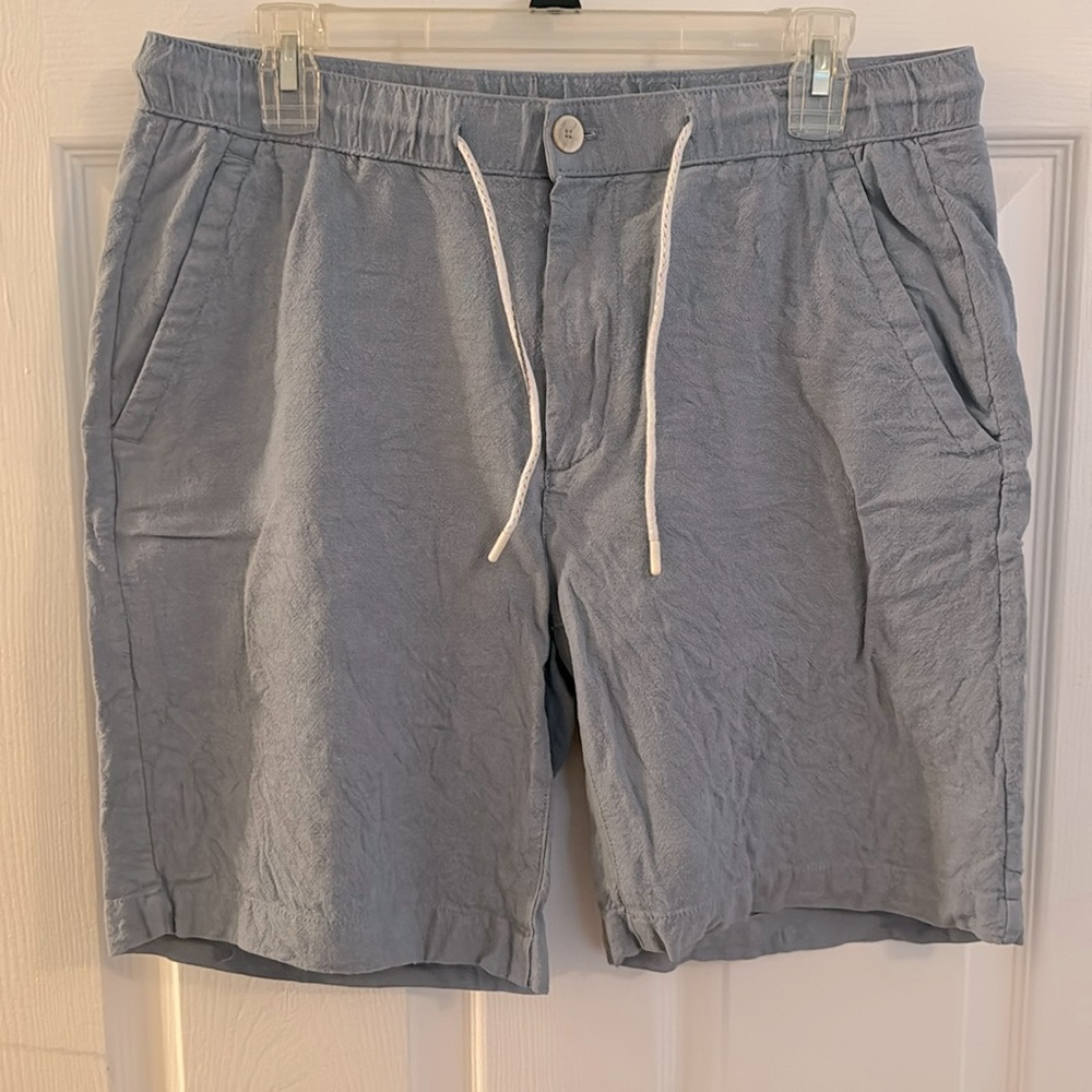 Zara Men’s Linen shorts